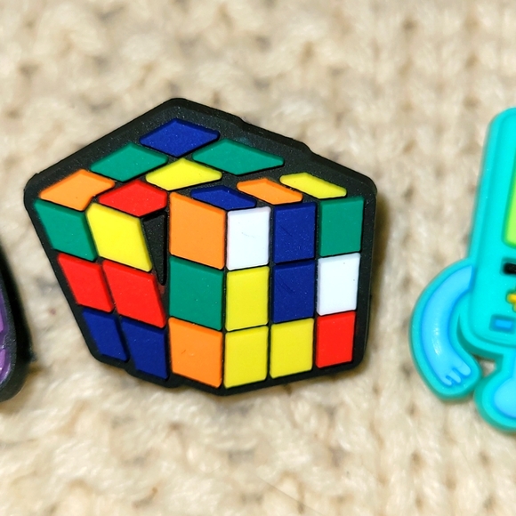 Game jibbitz for crocs - Picture 3 of 4